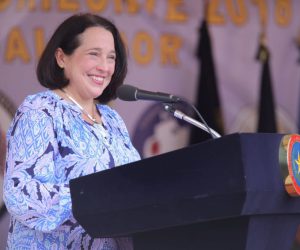 Labor-Minister-Calls-on-US-Ambassador-to-Leave-El-Salvador